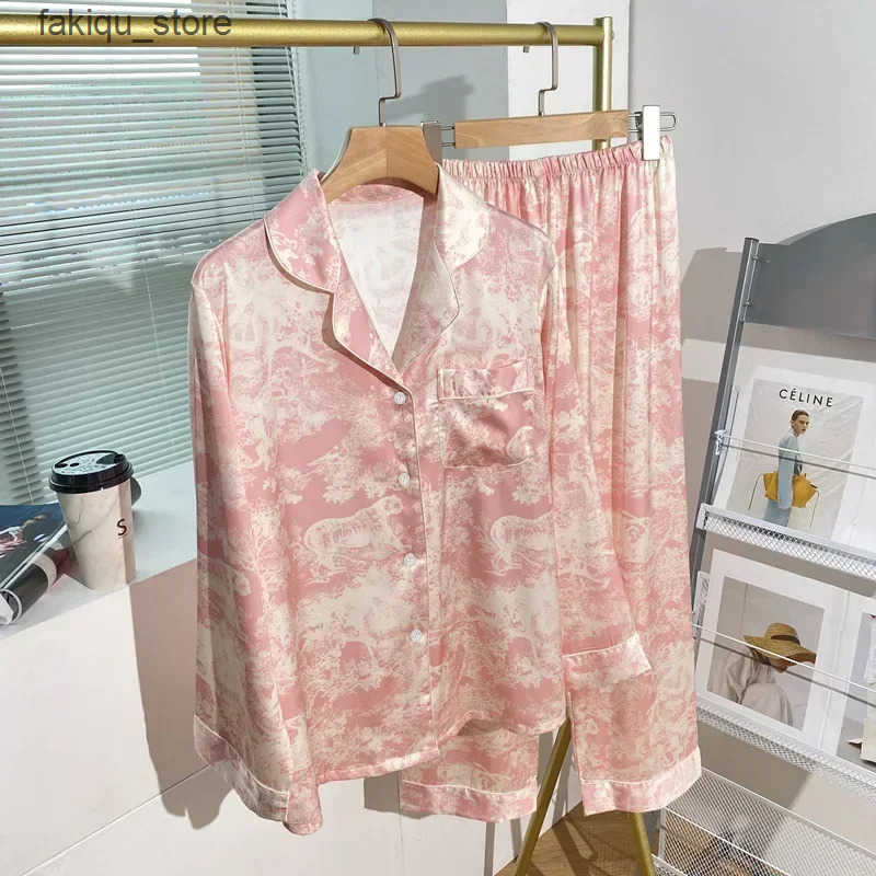 Sexy Pyjamas French high-class printed pajamas for womens spring and autumn new lazy style sweet homewear silk pajamas for women sleepwear L240910