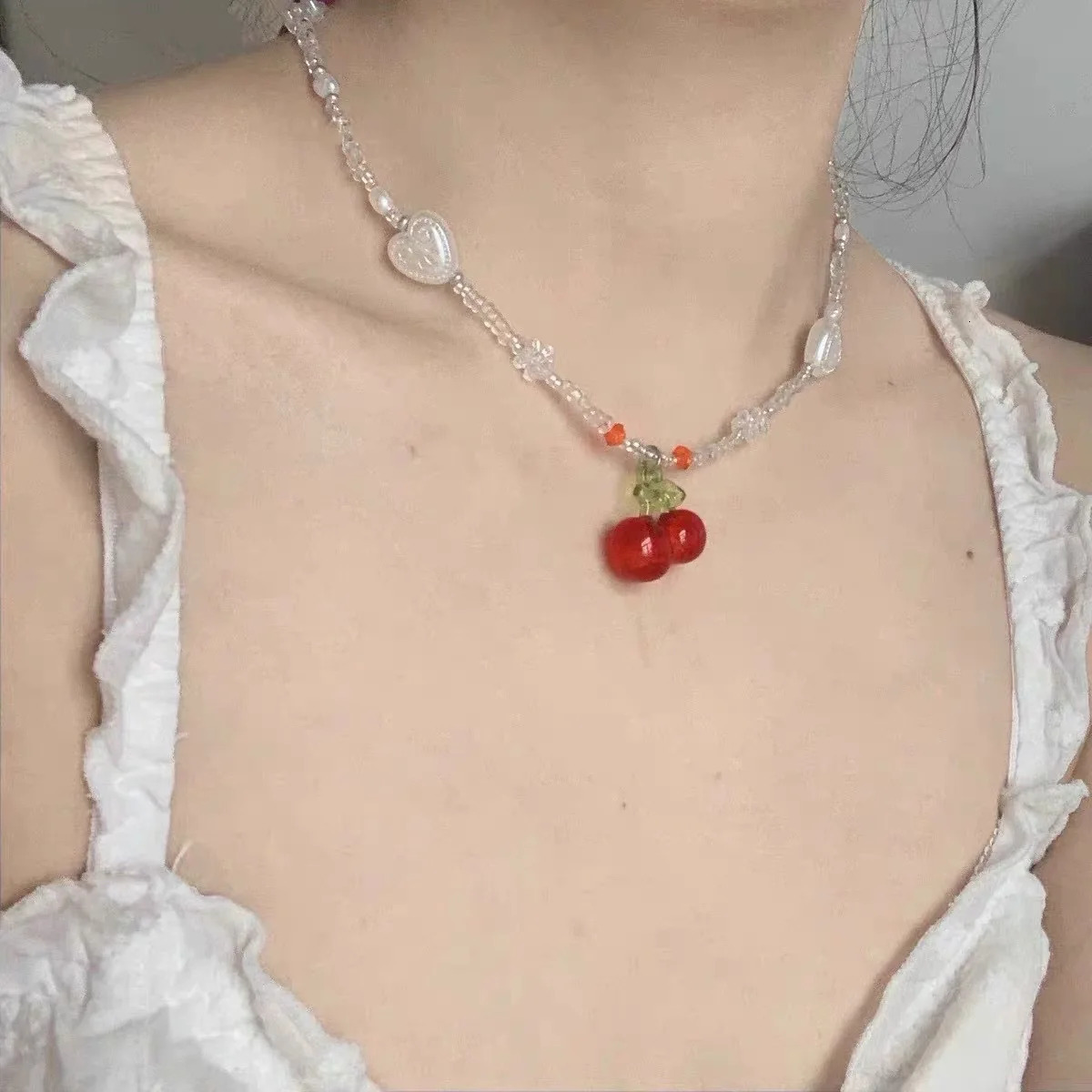 Y2K Red Cherry Heart Shaped Bead Necklace for Women Boho Bead Cherry Pendant Necklace Retro Irregular Elliptical Necklace Jewelry 241205