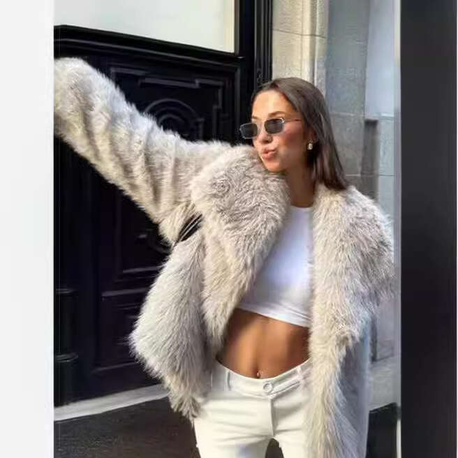 Women's lambhair black coat for autumn and winter 2024 new style imitation fur