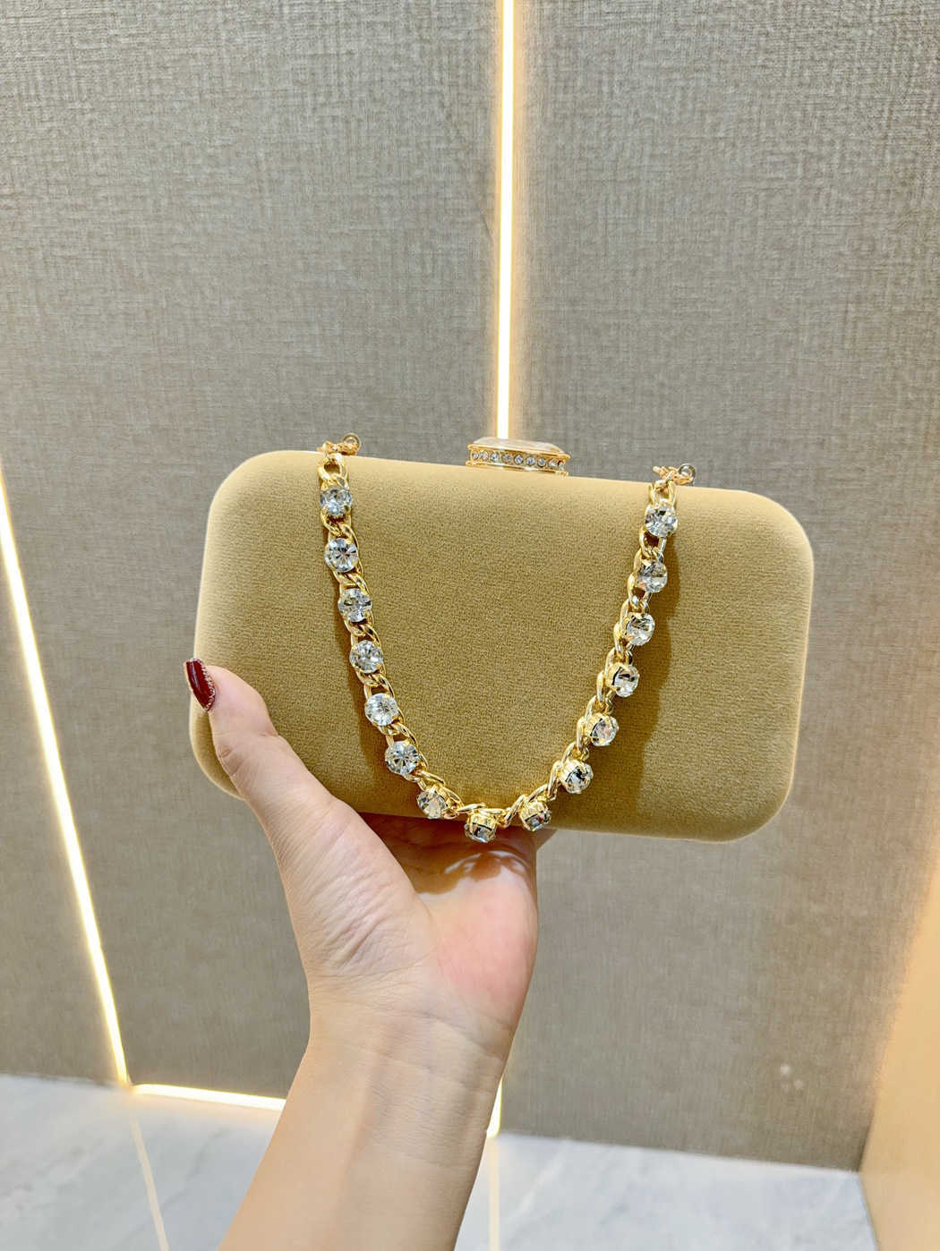 New Evening Dress Handheld Bag with Diamond Plush Face Bag for Celebrities and Cheongsam Banquet Bag for Women Handheld Crossbody Bag