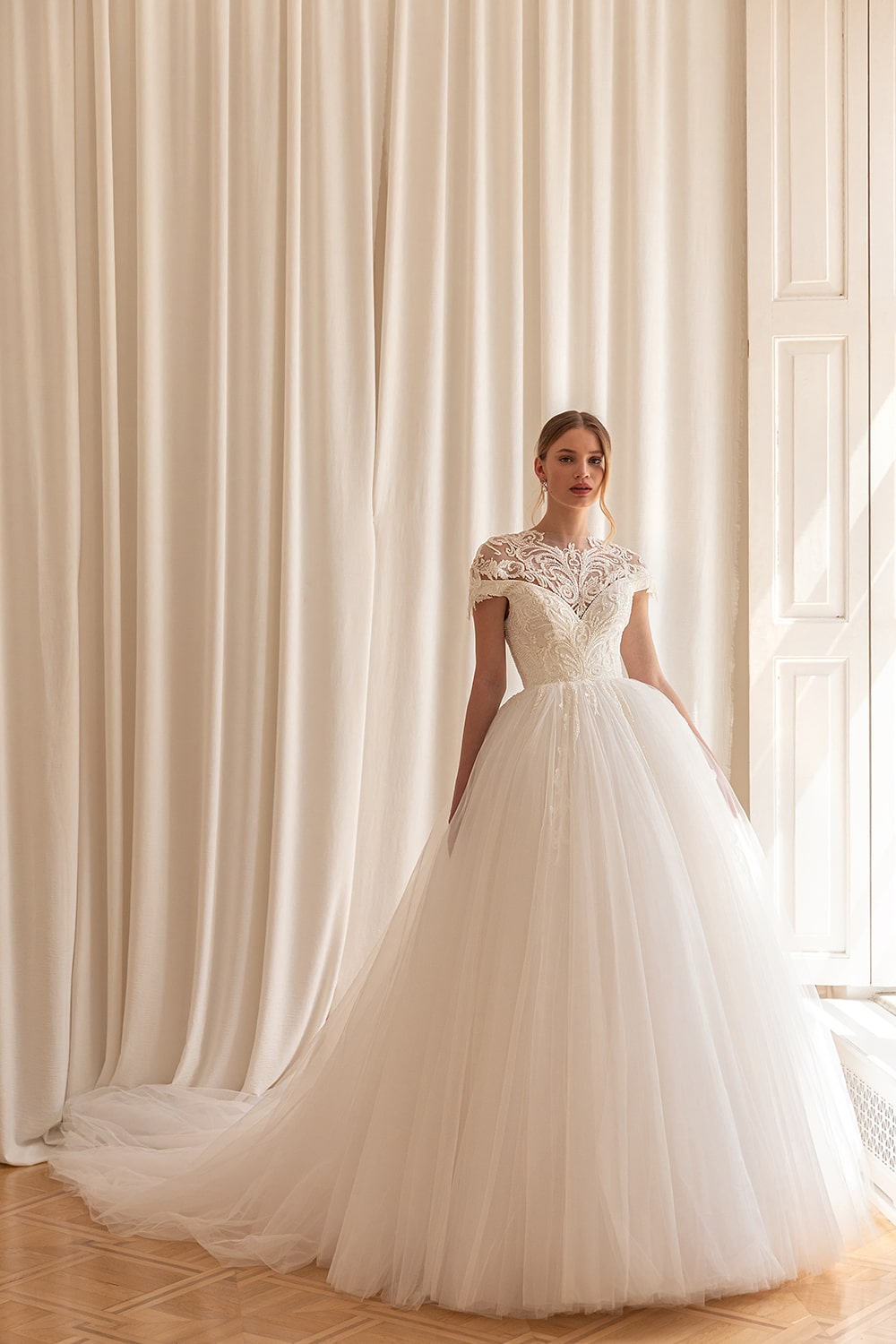 Elegance Ball Gown Wedding Dress Off Shoulder Sleeves Sweetheart princess Bridal Gowns 2024 With Beading Pearls Lace
