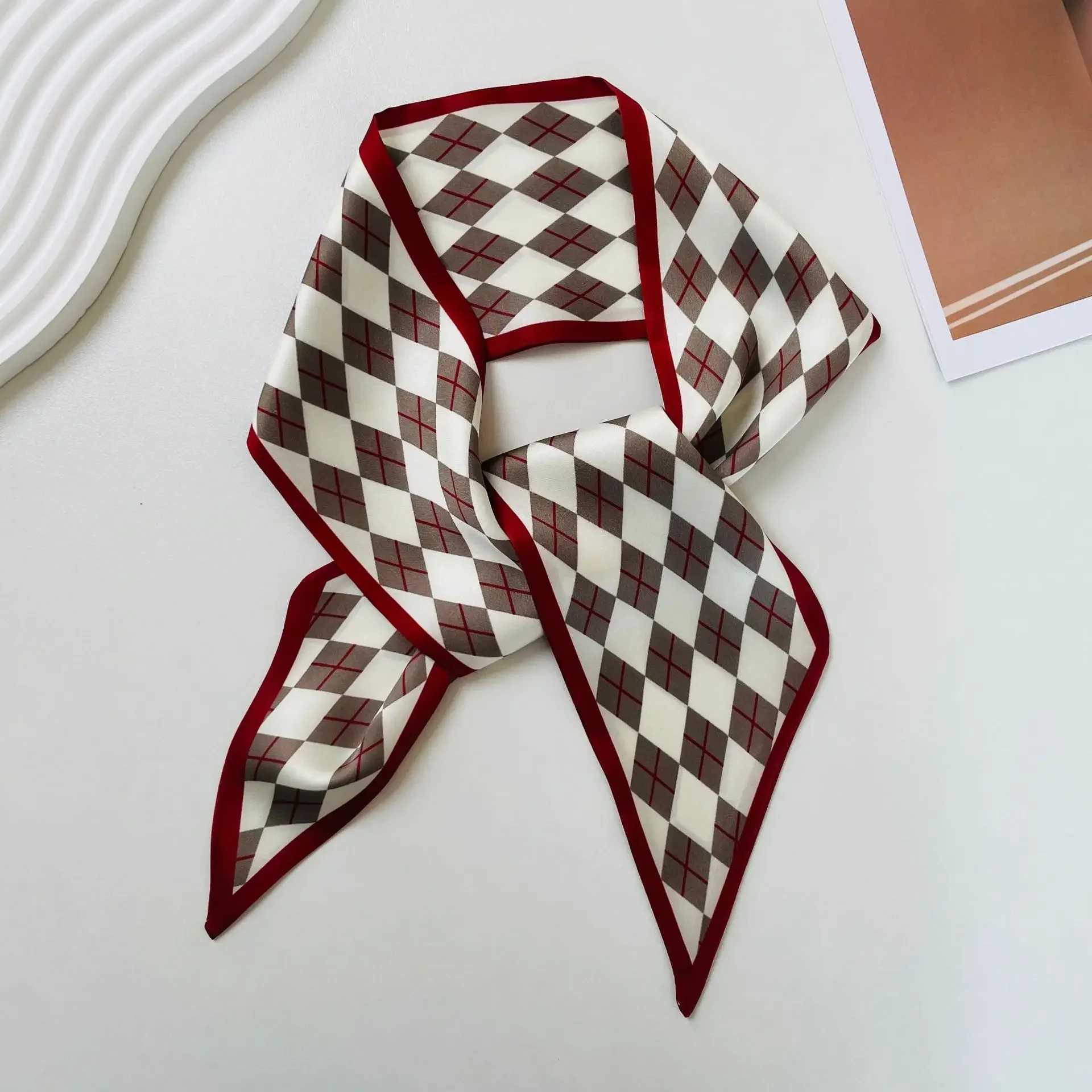 Womens scarves womens bags elegant floral patterns spring and summer silk scarves square head and neck headbands collars Y241121