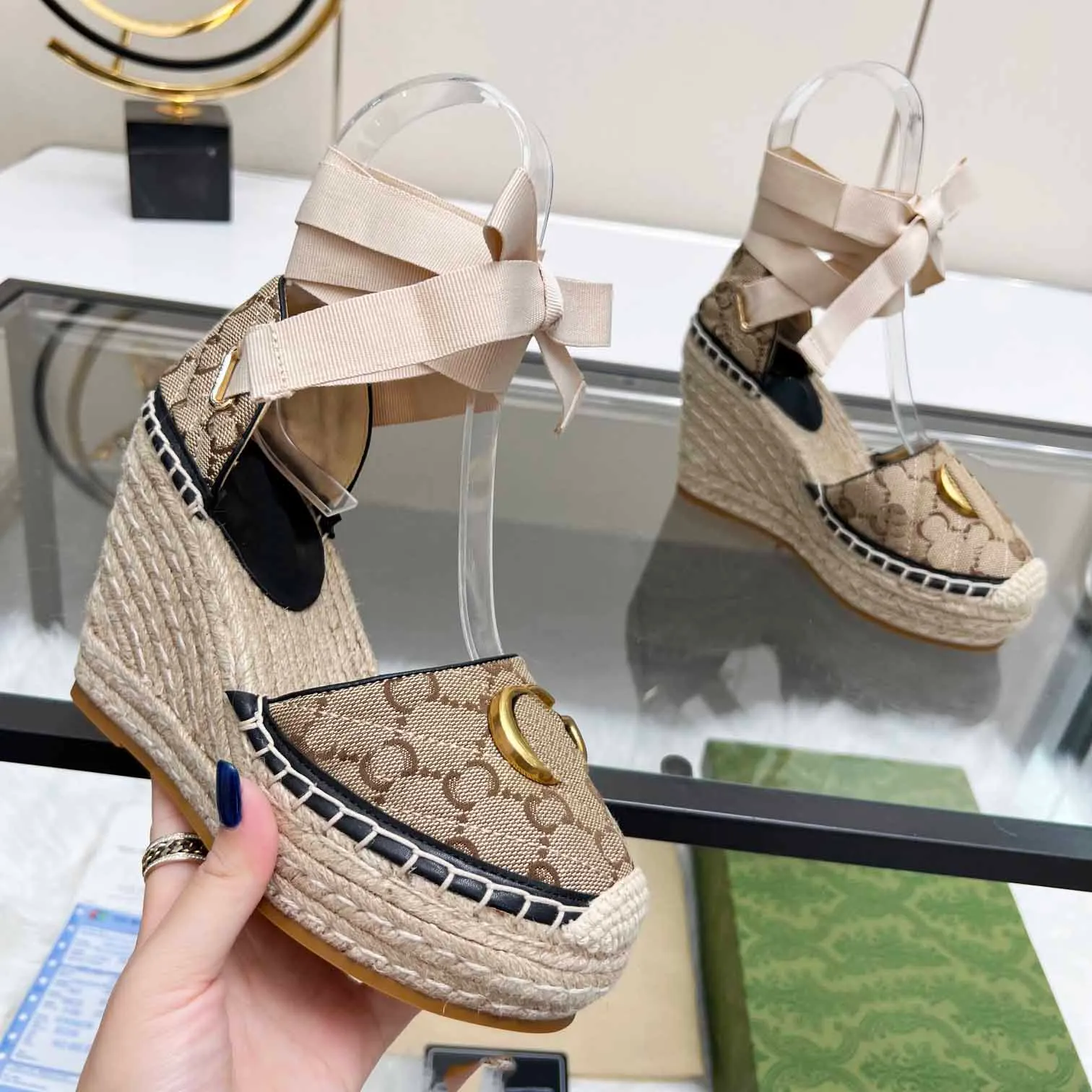 Designer Sandals Womens Wedge Platform Heel Matelasse Espadrille shoes Thick Sole Lafite Decorative Genuine Leather Ankle Lace-up Strap op Quality brand shoes