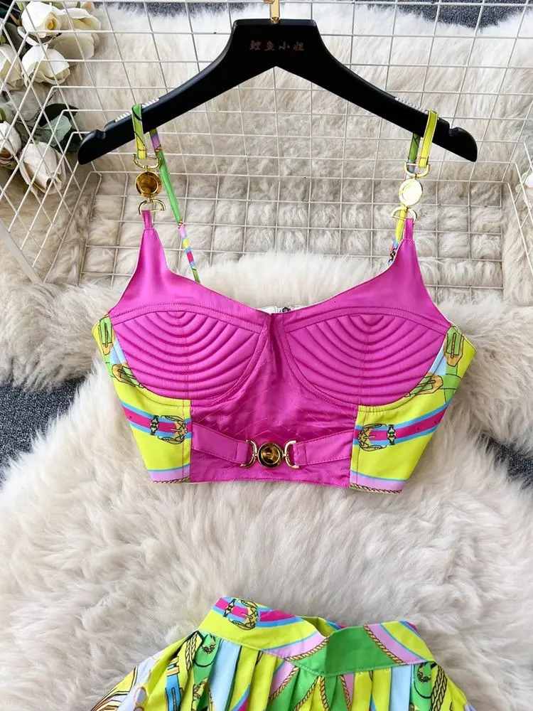 Summer Holiday Baroque Two Piece Set Women Short Spaghetti Strap Simple Metal Crop Top Chain Print Mini Pleated Skirts Suit 240415
