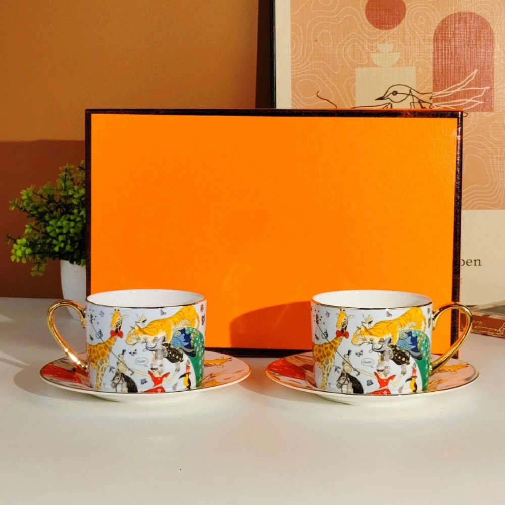 2-Piece European Porcelain Selected Circus Gold-Painted Gift Box Packaging 210Ml Coffee Mugs Tea Cup Set Mug