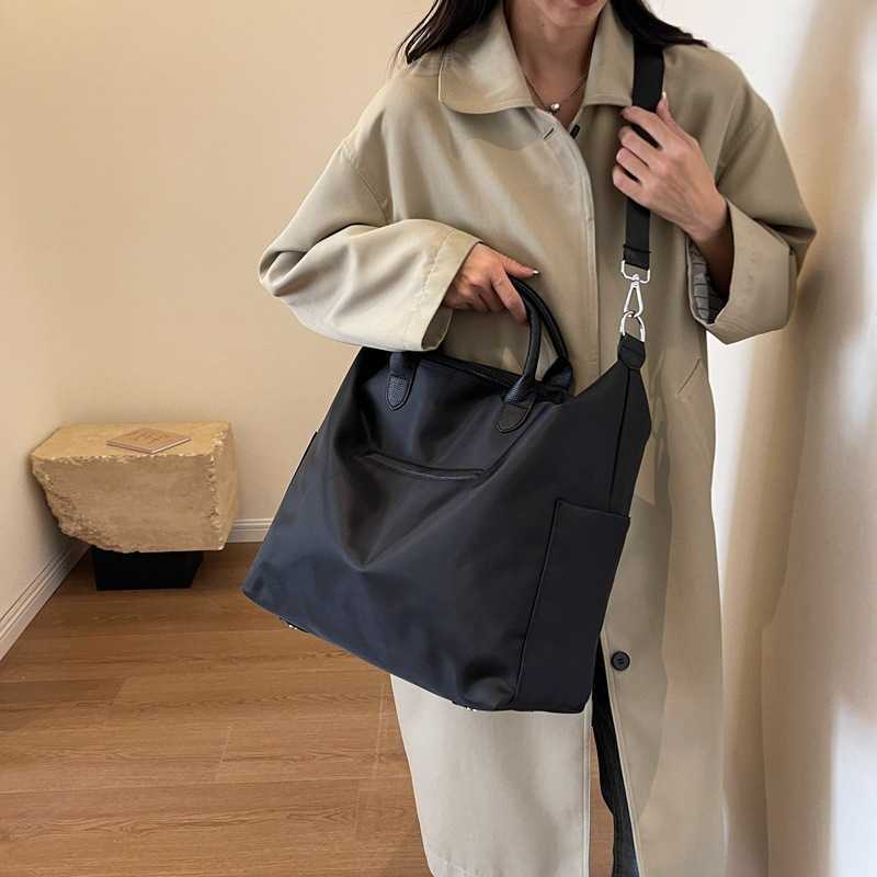 large capacity travel bag storage bag fitness bag short distance portable handheld single shoulder commuting bag mens and womens business travel lugga