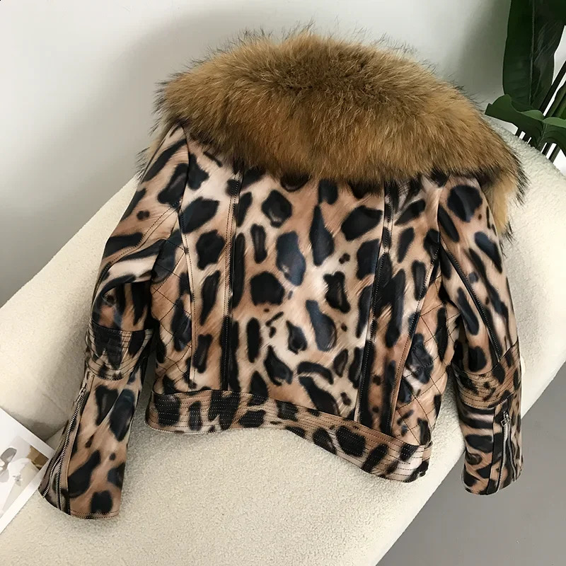 CXFS 2023 Genuine Leather Winter Women Short Sheepskin Leopard Print Motorcycle Jacket Big Fur Collar Slim 241120