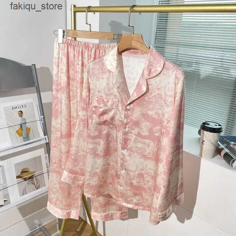 Sexy Pyjamas French high-class printed pajamas for womens spring and autumn new lazy style sweet homewear silk pajamas for women sleepwear L240910