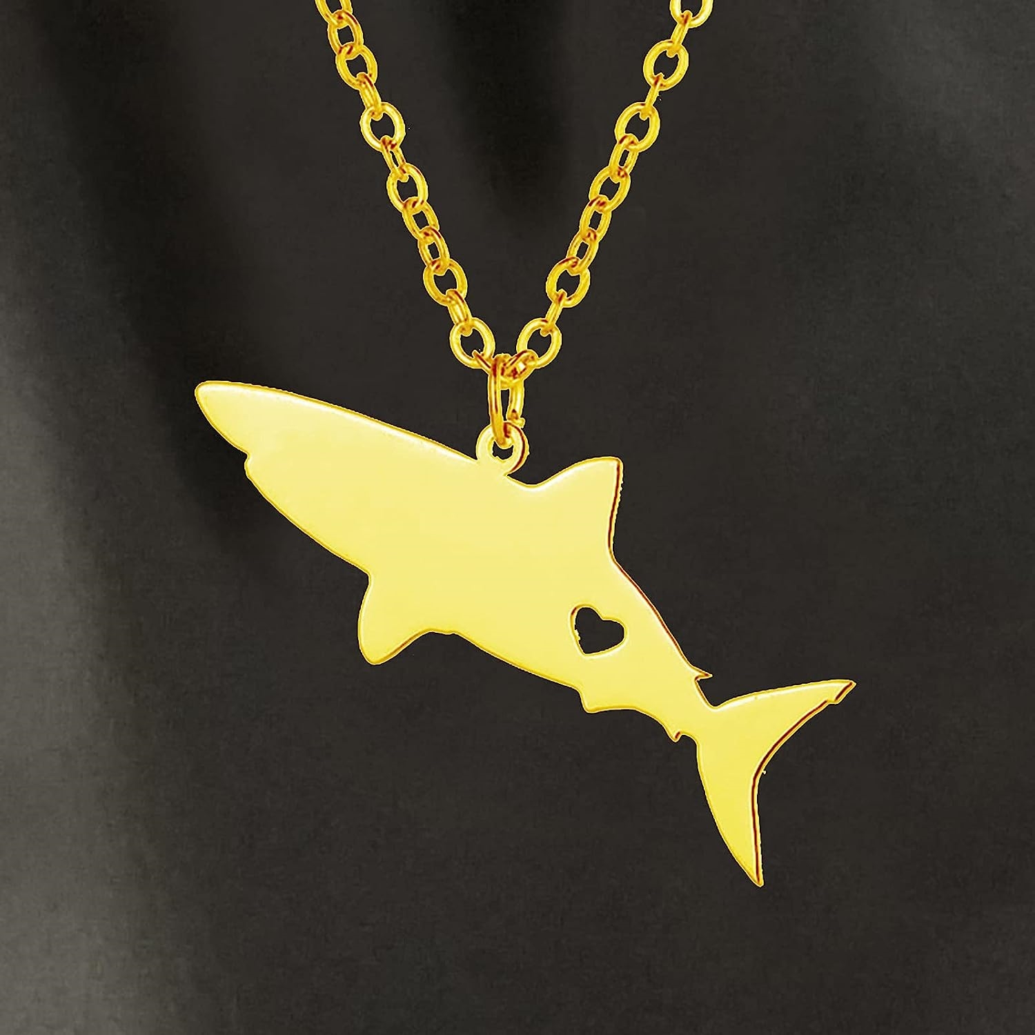Cute Tiny Fish White Shark Necklace with Heart Small Whale Ray Cetacean Chain Stainless Steel Pendant Clavicle Collar Choker Sea Ocean Aquatic Marine 