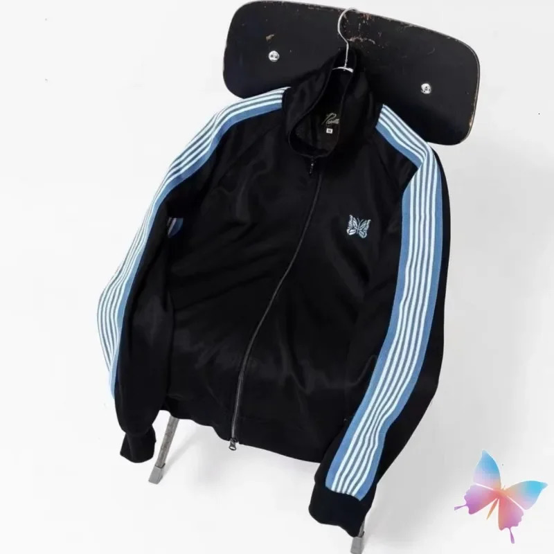 1 1 Quality Needles Jacket Set Embroidered Butterfly Side Stripes Zipper Coat Casual Loose Pants High Street Men Women Tracksuit 240420