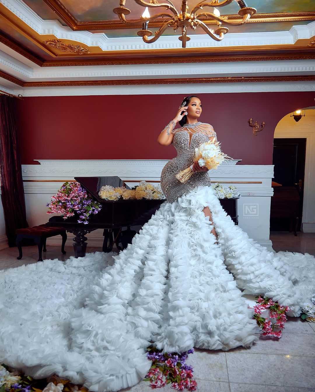 Luxury Crystal Mermaid Wedding Dresses with Detachable Train Beading Side Split Bridal Gowns Ruffle Tiered Brides Dress Vestidos De Novia