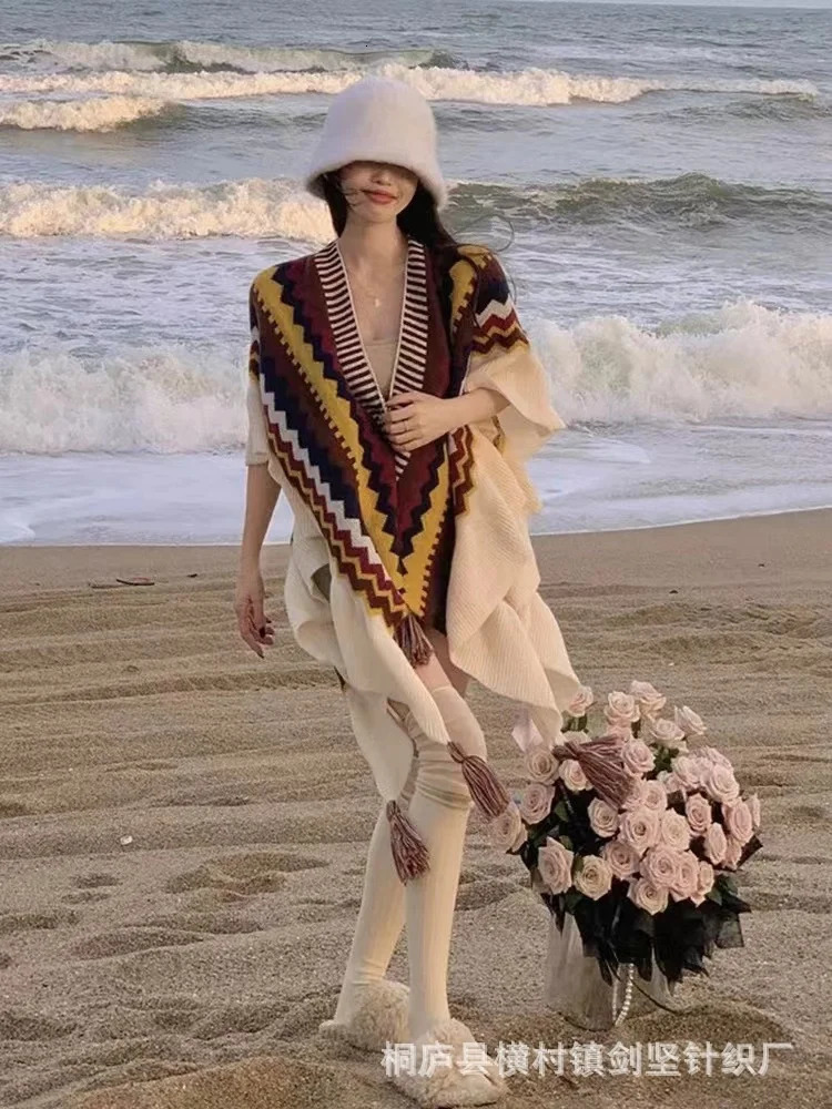 Women Autumn Winter Bohemian Faux Cashmere Ethnic Style Long Thick Poncho Shawl Female Big Pendulum Loose Cloak Coat 240419
