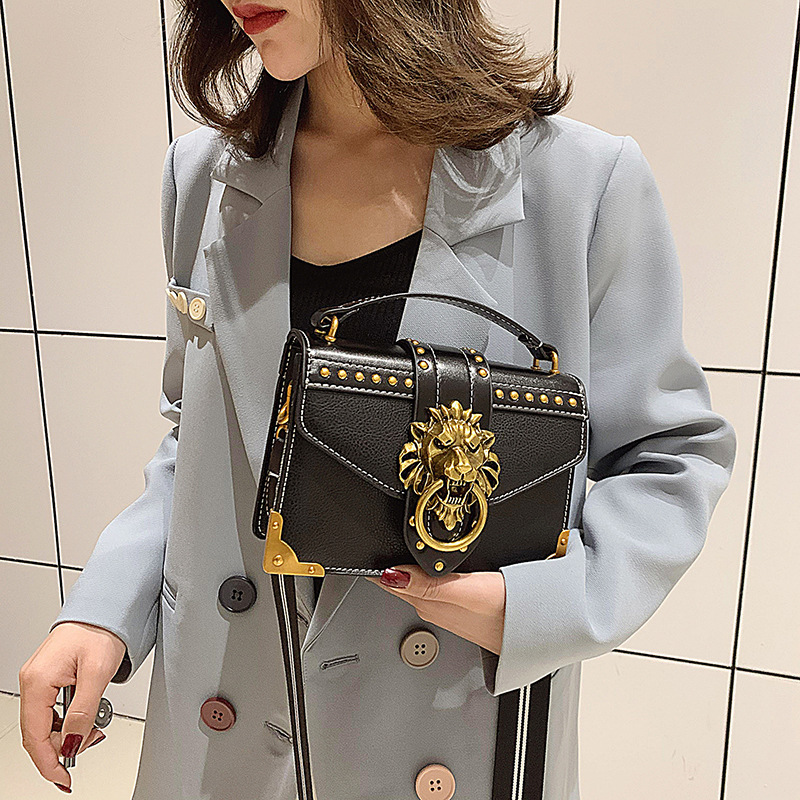 New PU Women s Single Shoulder Horizontal Body Simple trend Rivet leisure Handheld Lion Head Small Square Bag Designer Handbag