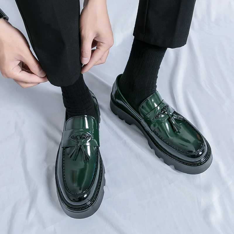 Patent Men's Handmade Leather Tassel Loafers British Style Slip-On Flats For Weddings, Parties Outdoor Hot Events - Lightweight & Comfortable Wed