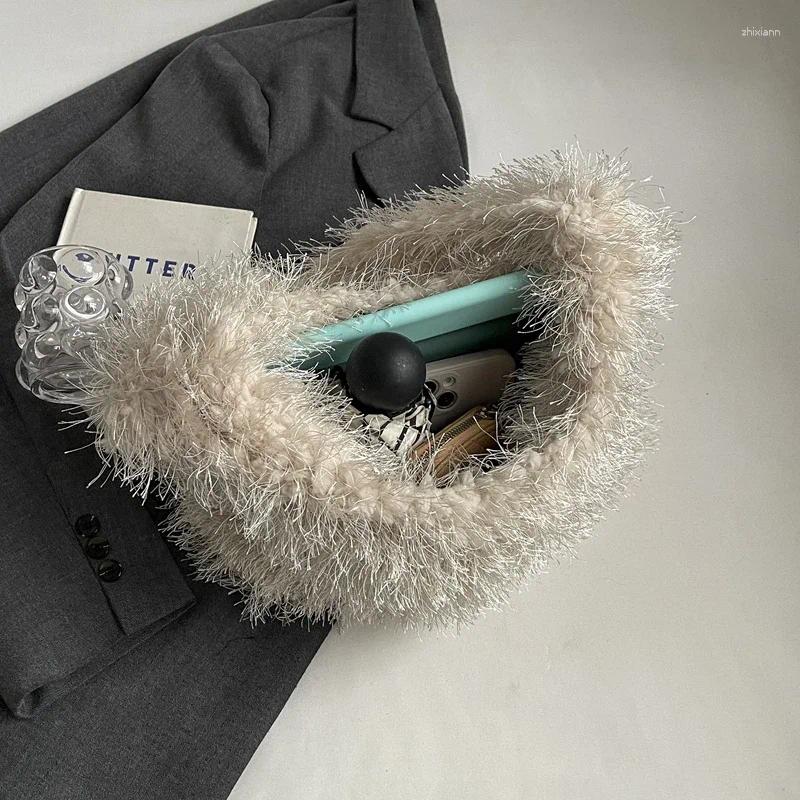 2025 NEW Totes Super Minimalist Plush Bag Winter Fashion Versatile Underarm Shoulder Niche Design Handbag For Women zhanyishengli