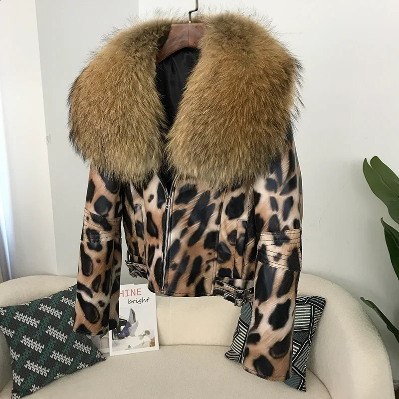 CXFS 2023 Genuine Leather Winter Women Short Sheepskin Leopard Print Motorcycle Jacket Big Fur Collar Slim 241120