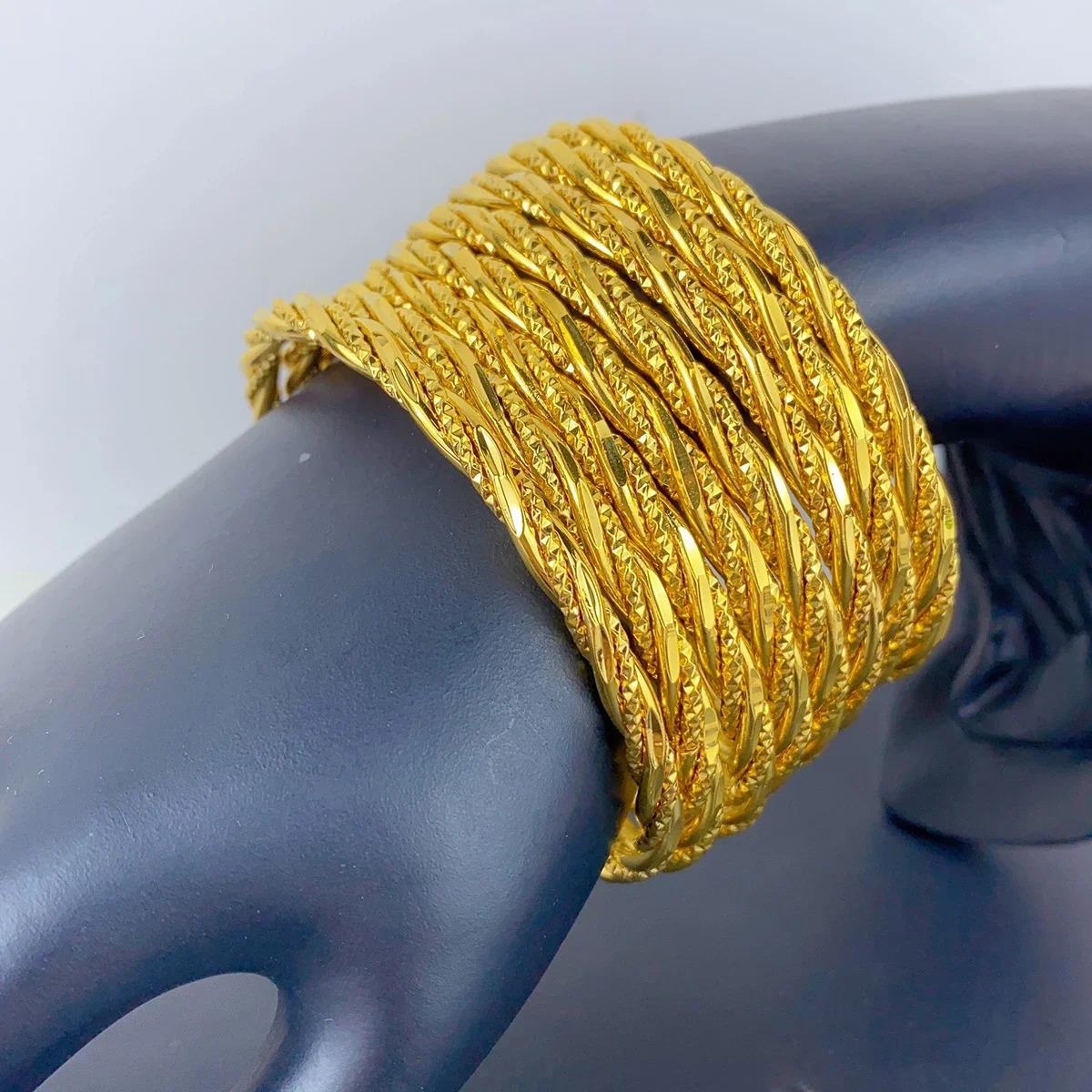Dubai 24K Gold Color Bangle For Women African Jewellery Bracelets Brazilian Indian Wedding er Bracelets Gifts 62mm 241122