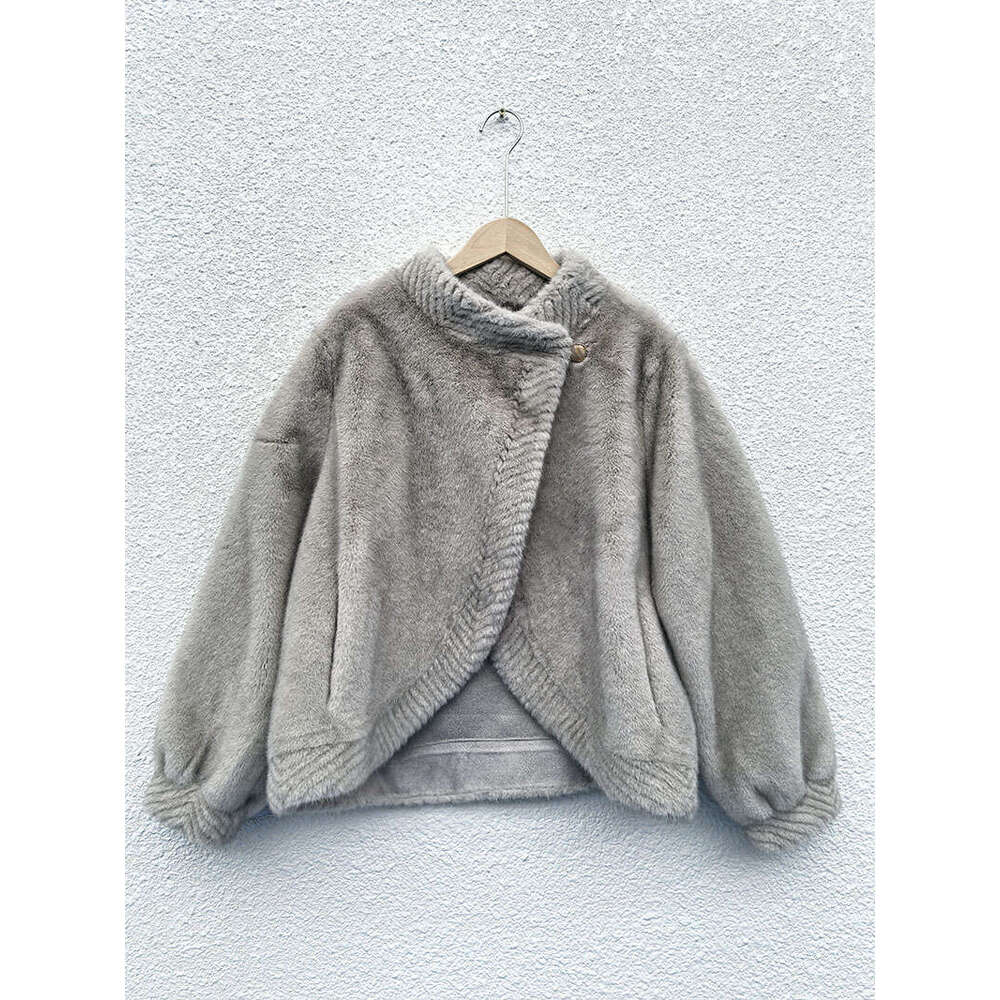 Haining autumn winter cold resistant warm fur integrated coat, gentle and environmentally friendly furry temperament women's top