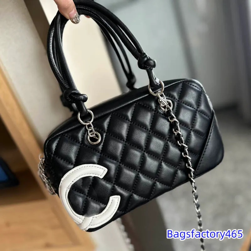 Women Bag Patchwork Letter Zipper Shoulder Bag 24CM Designer Bag Matelasse Chain Vintage Card Holder Cross Body Evening Clutch Underarm Coin Purse 4 Color Fanny Pack