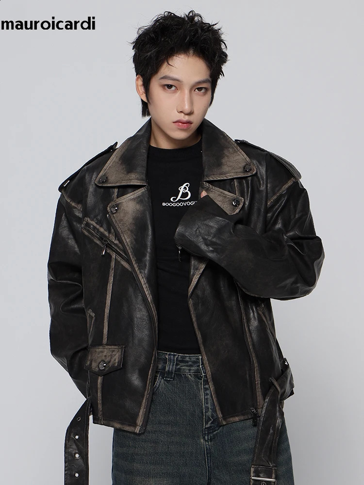 Mauroicardi Spring Cool Handsome Vintage Distressed Black Pu Leather Biker jacket Men Belt Zipper Loose Unisex Clothes 241122
