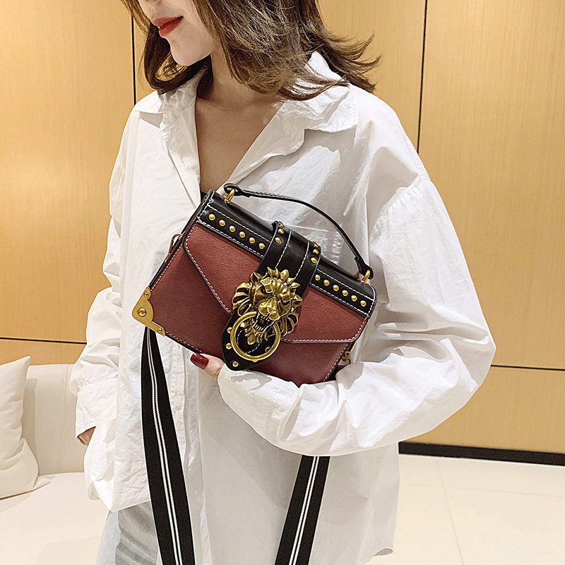 New PU Women s Single Shoulder Horizontal Body Simple trend Rivet leisure Handheld Lion Head Small Square Bag Designer Handbag