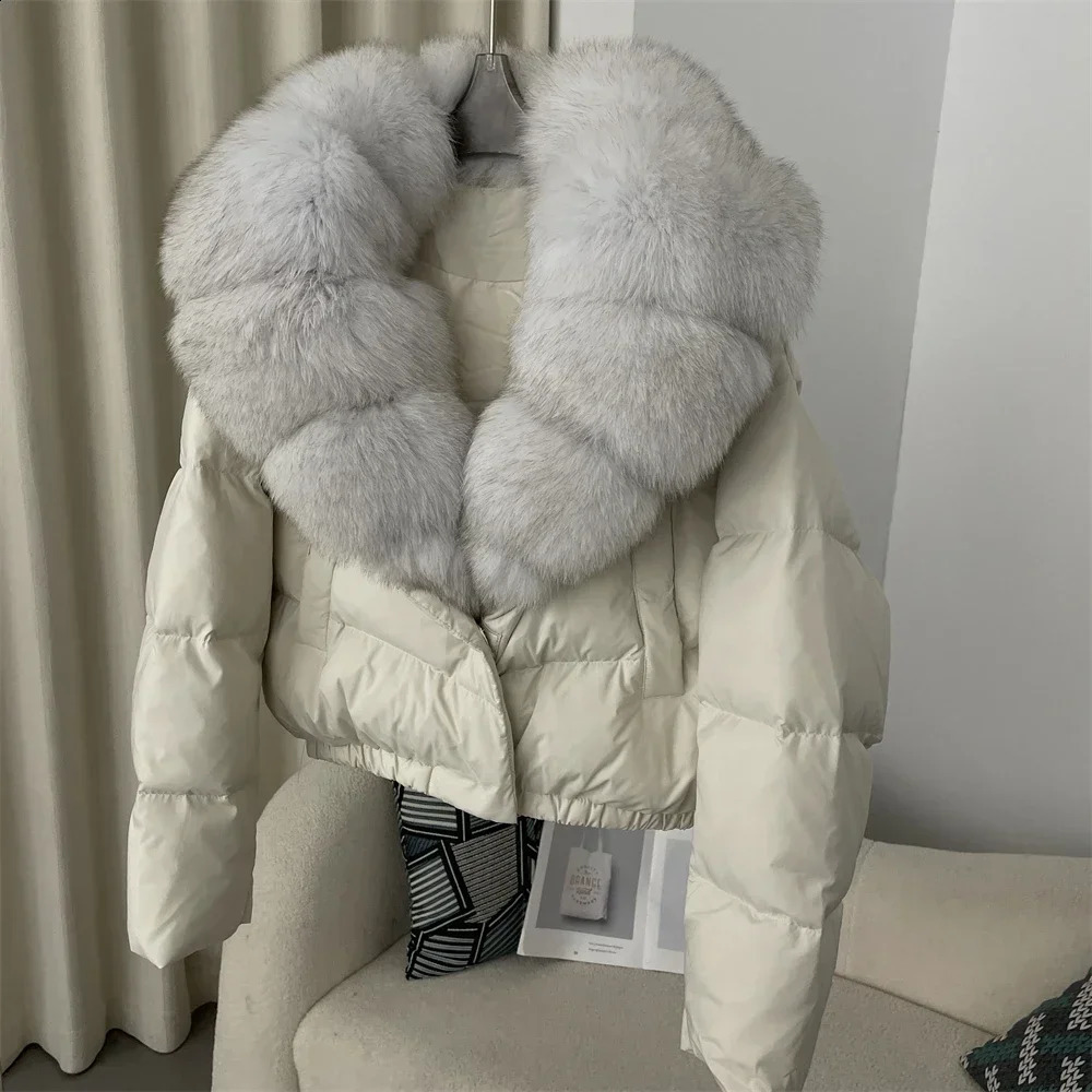 Short leather jacket thick large natural fox fur coat down coat for women in autumn and winter white duck down coat for women 241121