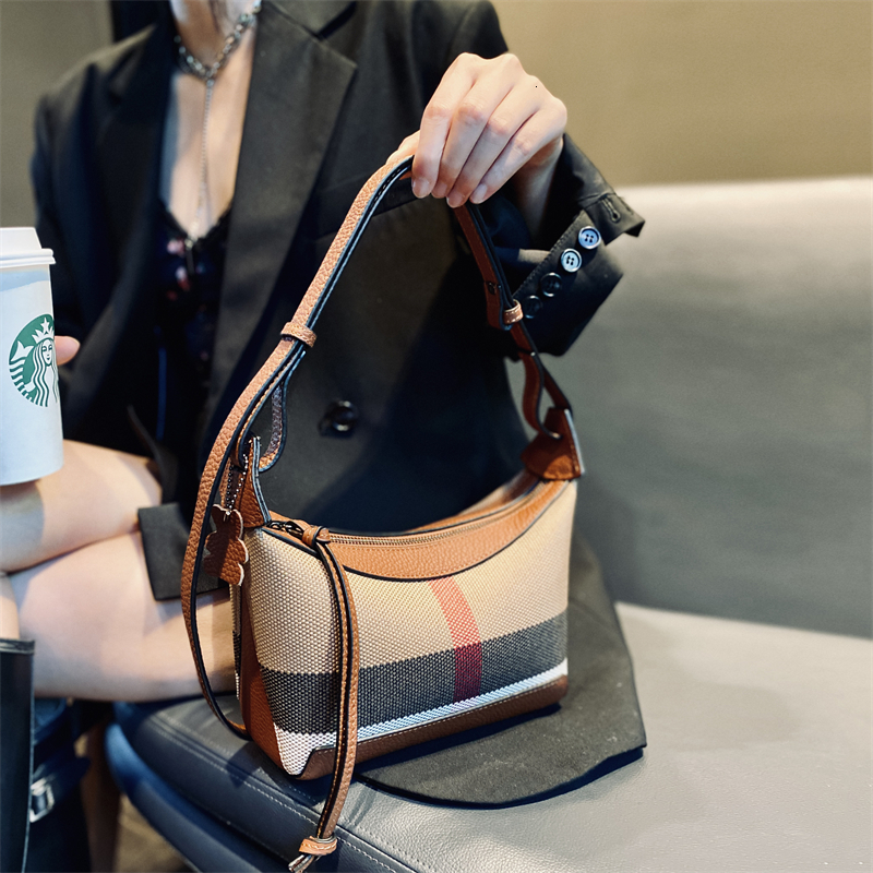 trend New leather fashionable armpit bag new large trend capacity shoulder bag brand designer trendy designer handbag