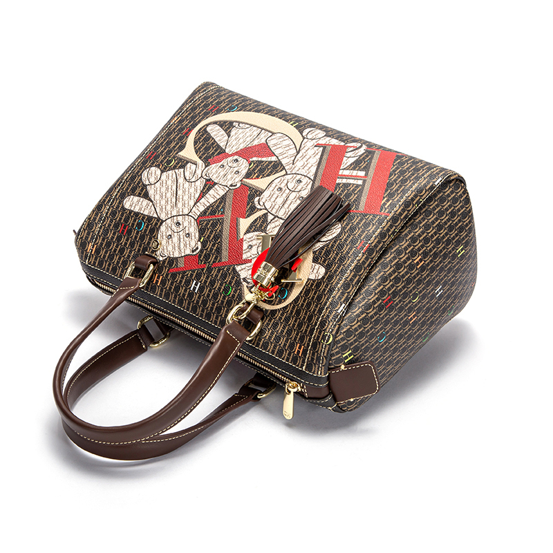 Brand Classic Retro New Shoulder Bag Letter Element Versatile Large Capacity Women's Handbag PC BagVoyage