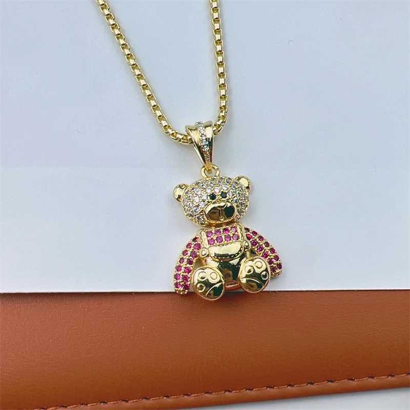 2023 Fashion Cute CZ Crystal Ted Bear Necklace Womens Copper Gold Plated Heart Bear Necklace Animal Jewelry Gift W241121