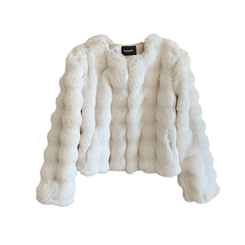 White coat for women in winter, style imitating fur temperament, socialite plush collarless top, small short top
