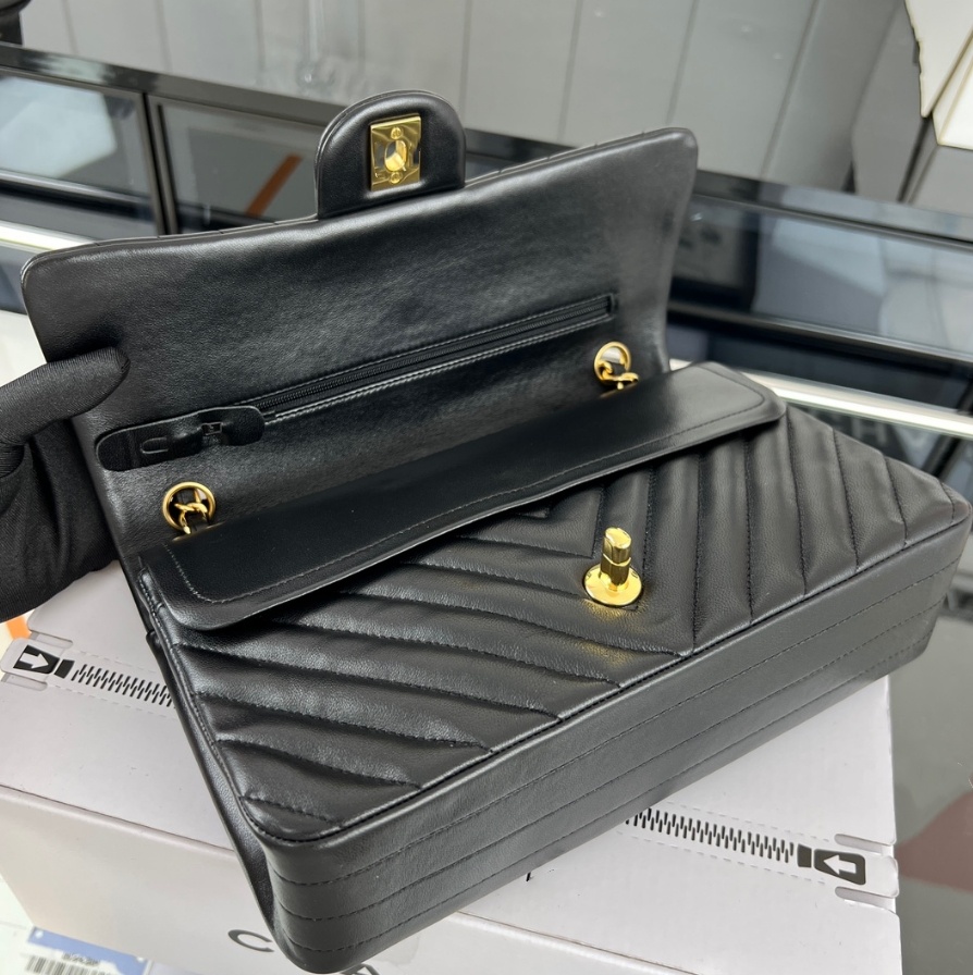 2025 new bag Mirror quality Classic Caviar Flap Bag Designer Women Cross Body Bags uries Designers Shoulder Handbag 25.5CM With Box C002A01112