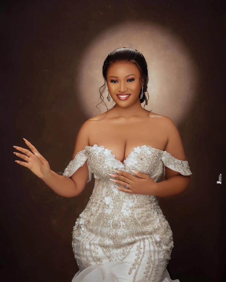 Aso Arabic Ebi Plus Size Ivory Mermaid Wedding Dresses Lacefull Wers Crystals Beaded Sweetheart Bridal Gowns Dresss