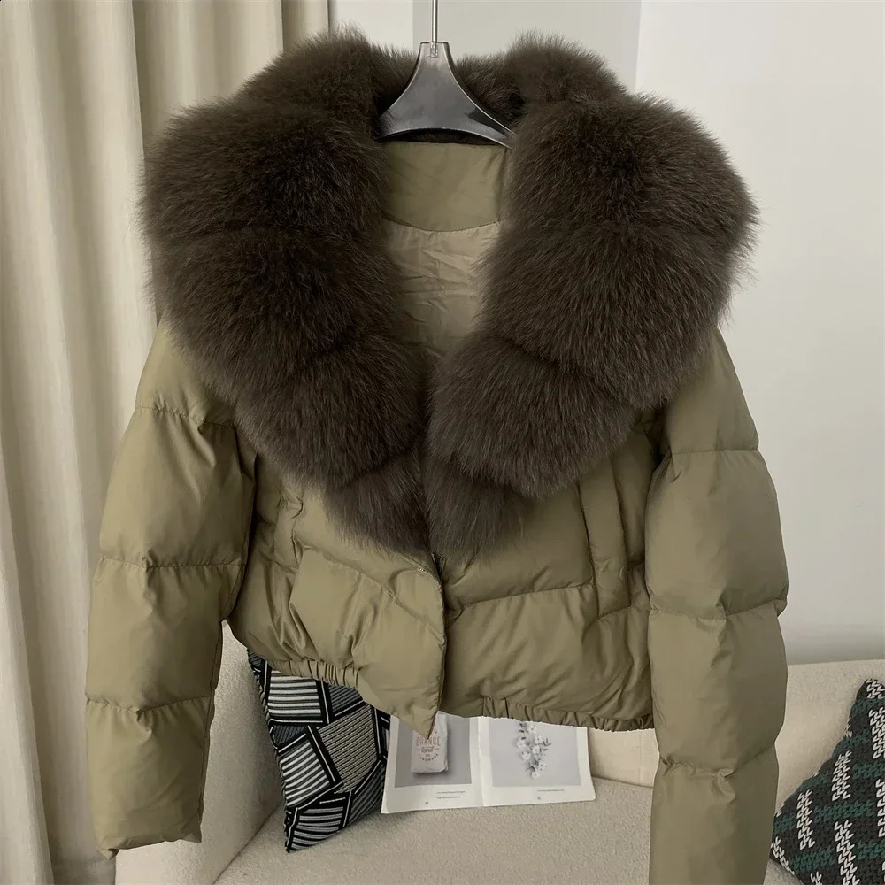 Short leather jacket thick large natural fox fur coat down coat for women in autumn and winter white duck down coat for women 241121
