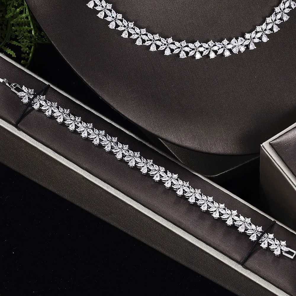 New cubic zirconia bridal jewelry set for womens parties in 2023 luxury Dubai crystal wedding hot selling in Central Asia W241121