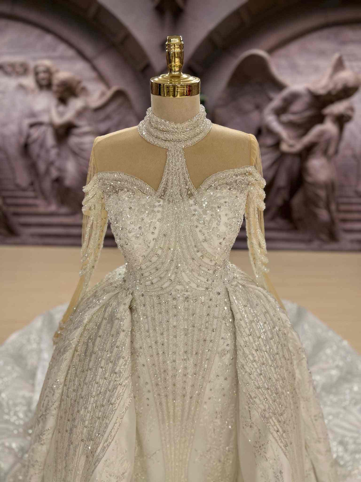 Vintage A-Line Women Wedding Dress High Collar Long Sleeves Bridal Gowns Sequins Detachable Train Dress Custom Made