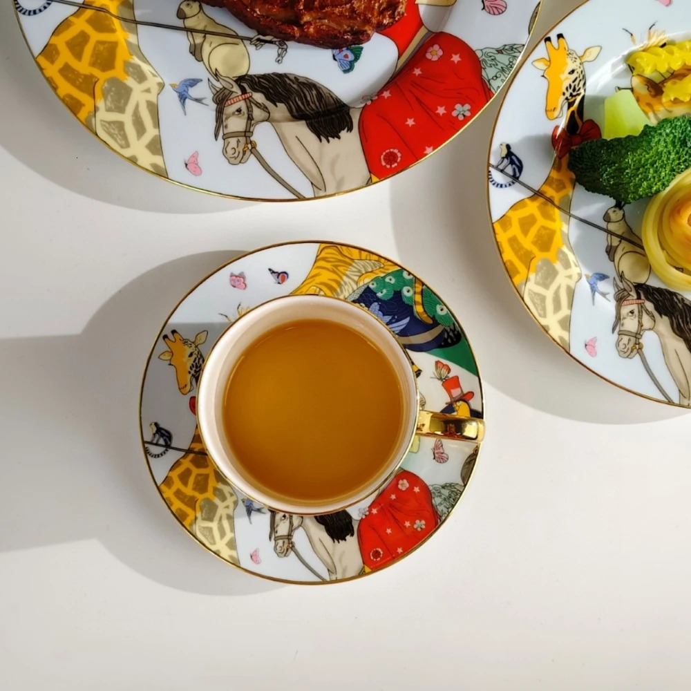 2-Piece European Porcelain Selected Circus Gold-Painted Gift Box Packaging 210Ml Coffee Mugs Tea Cup Set Mug