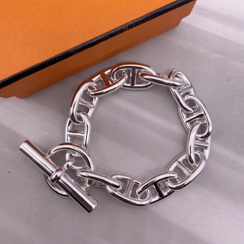 Fashion brand OT buckle punk jewlery for women sier gold bracelet hollowed out chain copper designer jewelry Good quality