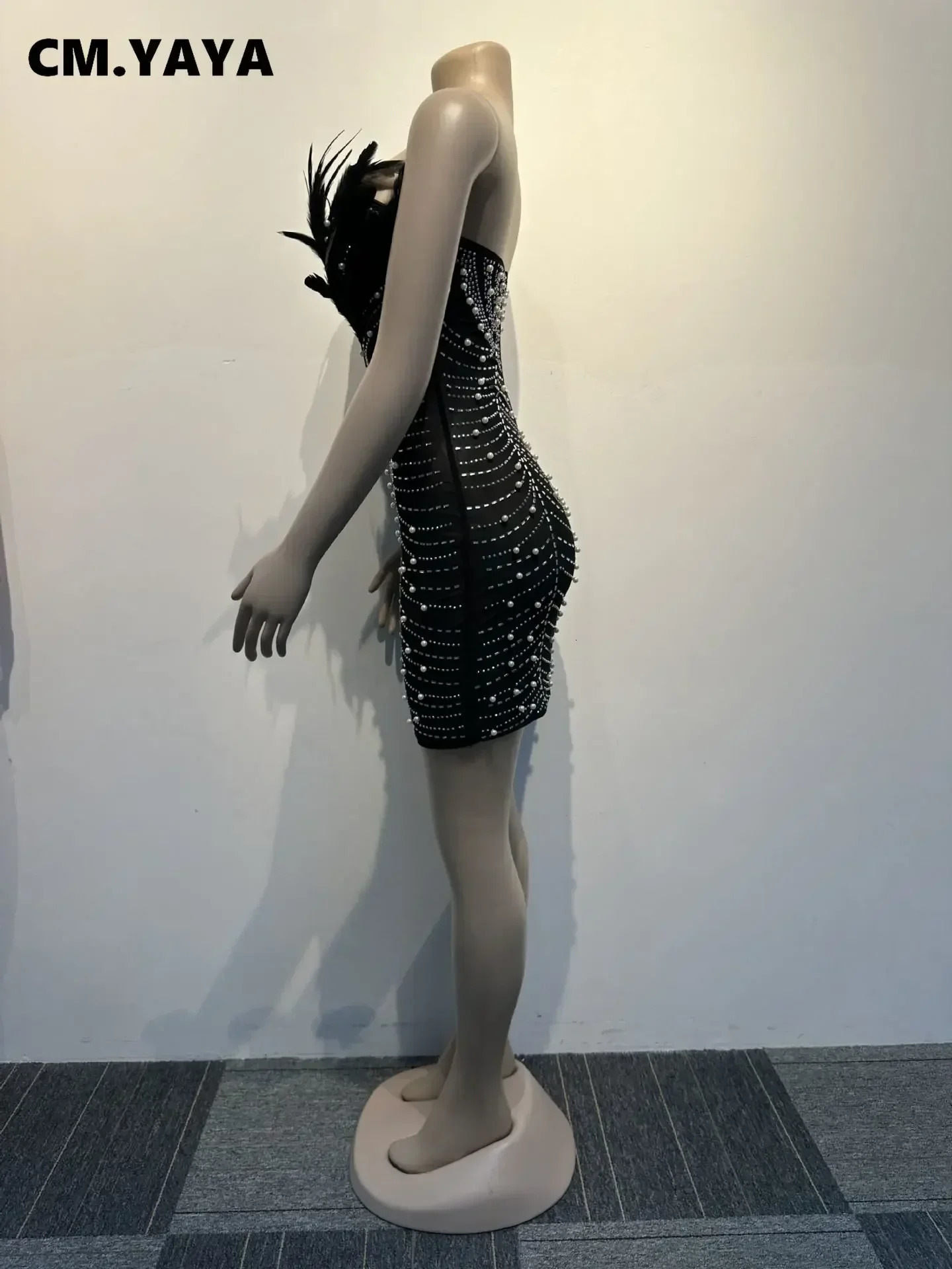 CM.YAYA Women Diamonds Rhinestones Feather Mesh Strapless Plunging V-neck Bodycon Midi Dress Sexy Party Evening Dresses 240420