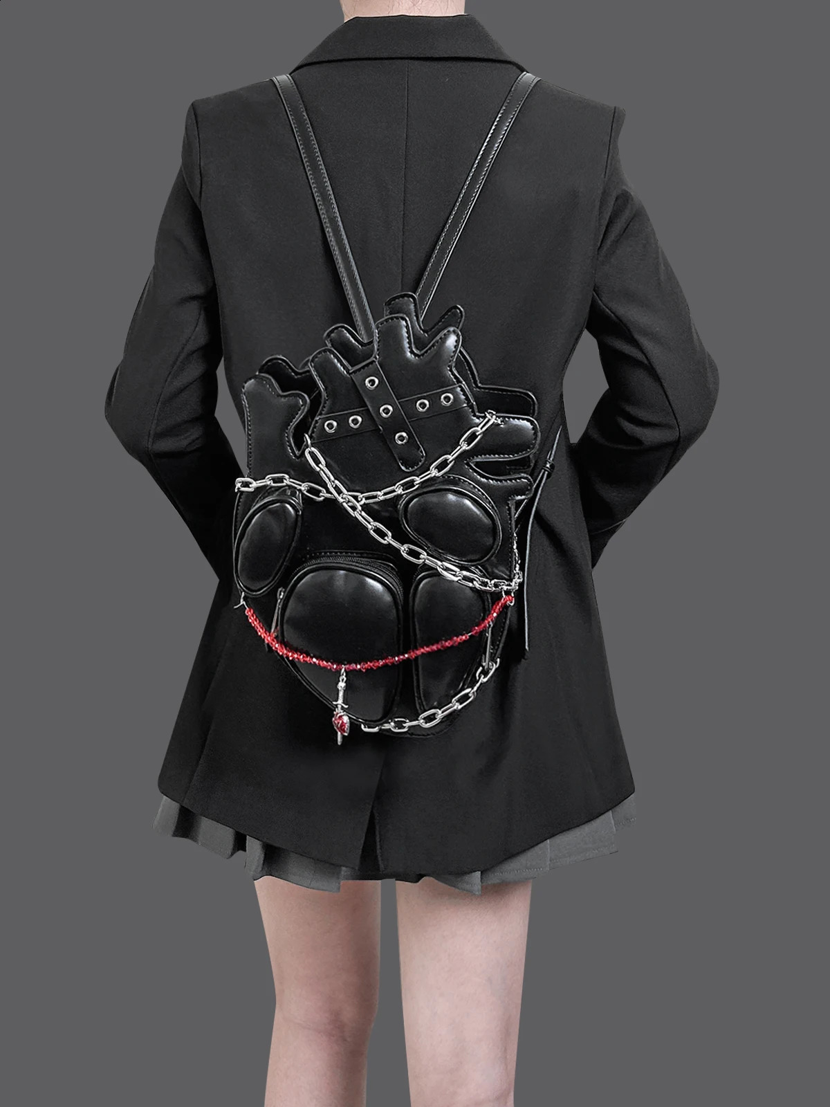 HIATUS original dark binding chain heart shoulder crossbody bag creative gothic style punk metal sexy bag 241121