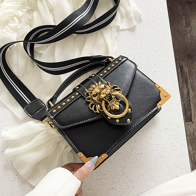 New PU Women s Single Shoulder Horizontal Body Simple trend Rivet leisure Handheld Lion Head Small Square Bag Designer Handbag