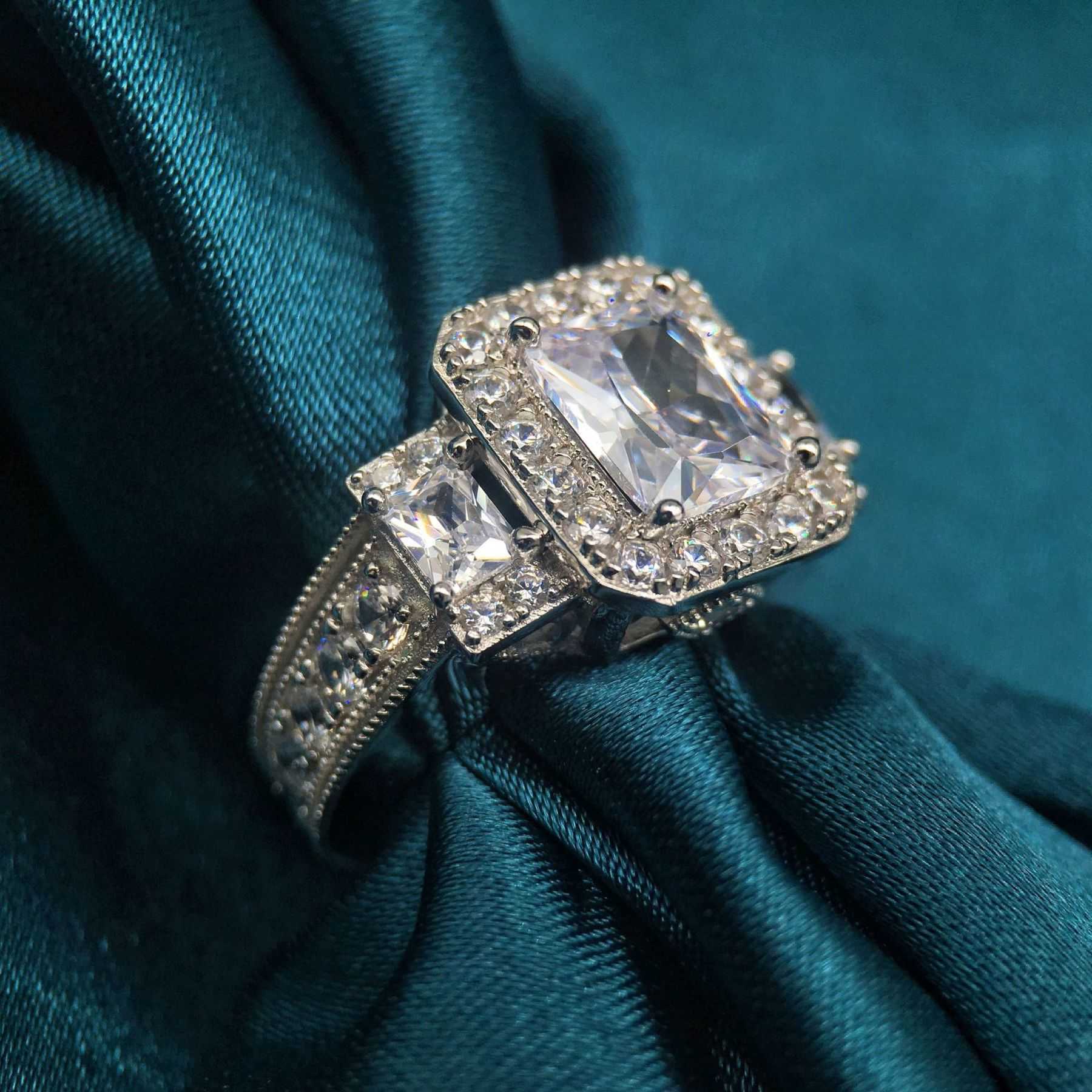 Cluster Rings Silver ring new S925 female wedding ring couples simulate zircon Moissanite wedding ring H241122