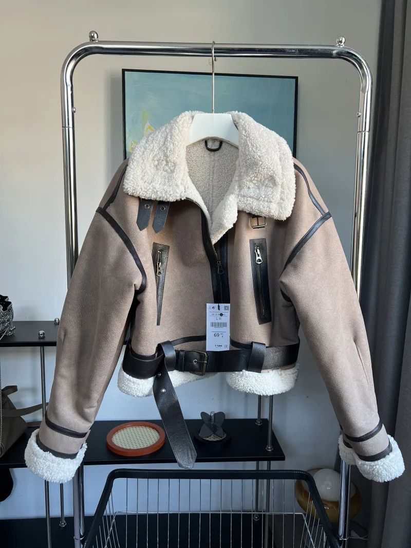 2024 TRAF synthetic sheepskin womens Coat Thickened thermal bomber Jacket Y2K lapel vintage winter fashion 241122