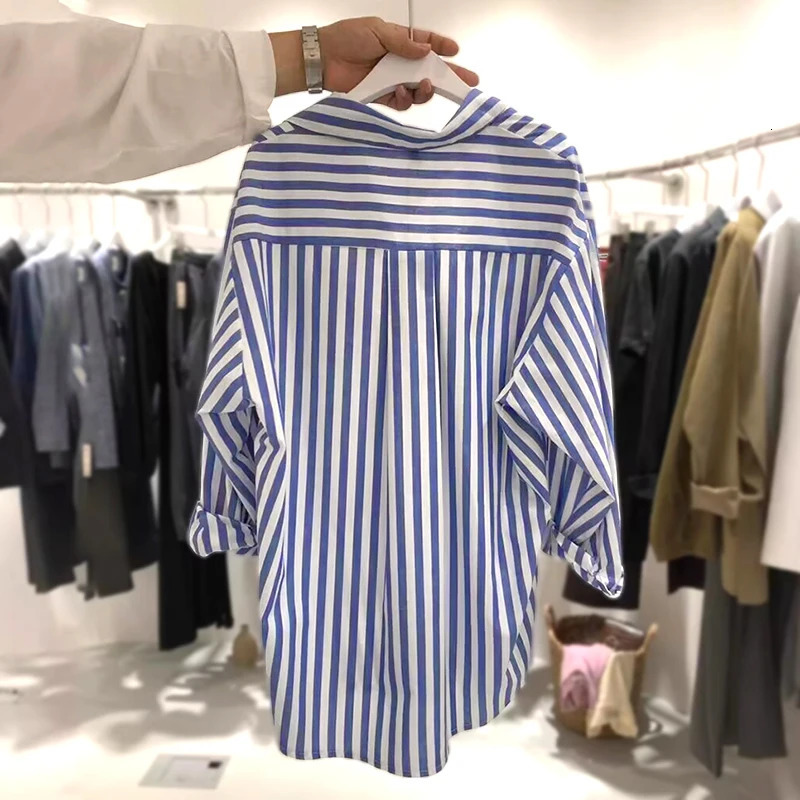 2024 Autumn Korean Style Loose Casual Free Size Small Fresh Vertical Blue Striped LongSleeved Shirt Ladies With Coat Blouse 241121