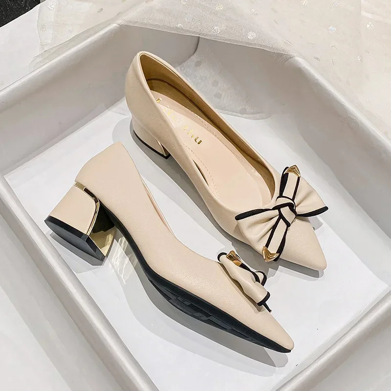 Womens modern pump spring/summer style womens polka dot toe casual high heels butterfly wedding shoes 241122