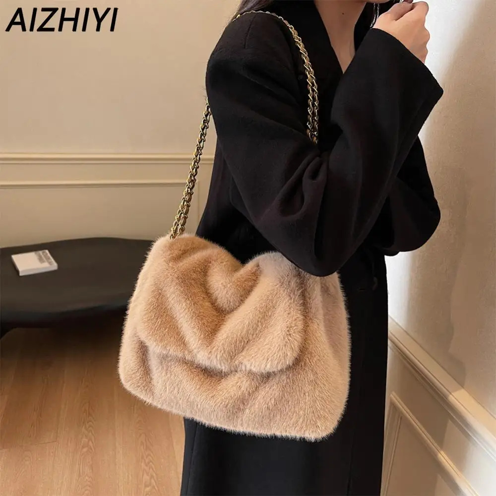 Plush Shoulder Bag for Women er Fluffy Handbag Purse Furry Messenger Bag Travel Crossbody Bags Causal Bag 241122