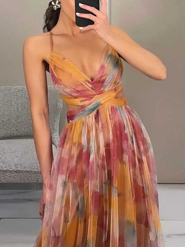 V-neck sexy hollow party dress warm summer casual wear fashionable printed Maxi dress strapless lace womens dress Vestido M241123