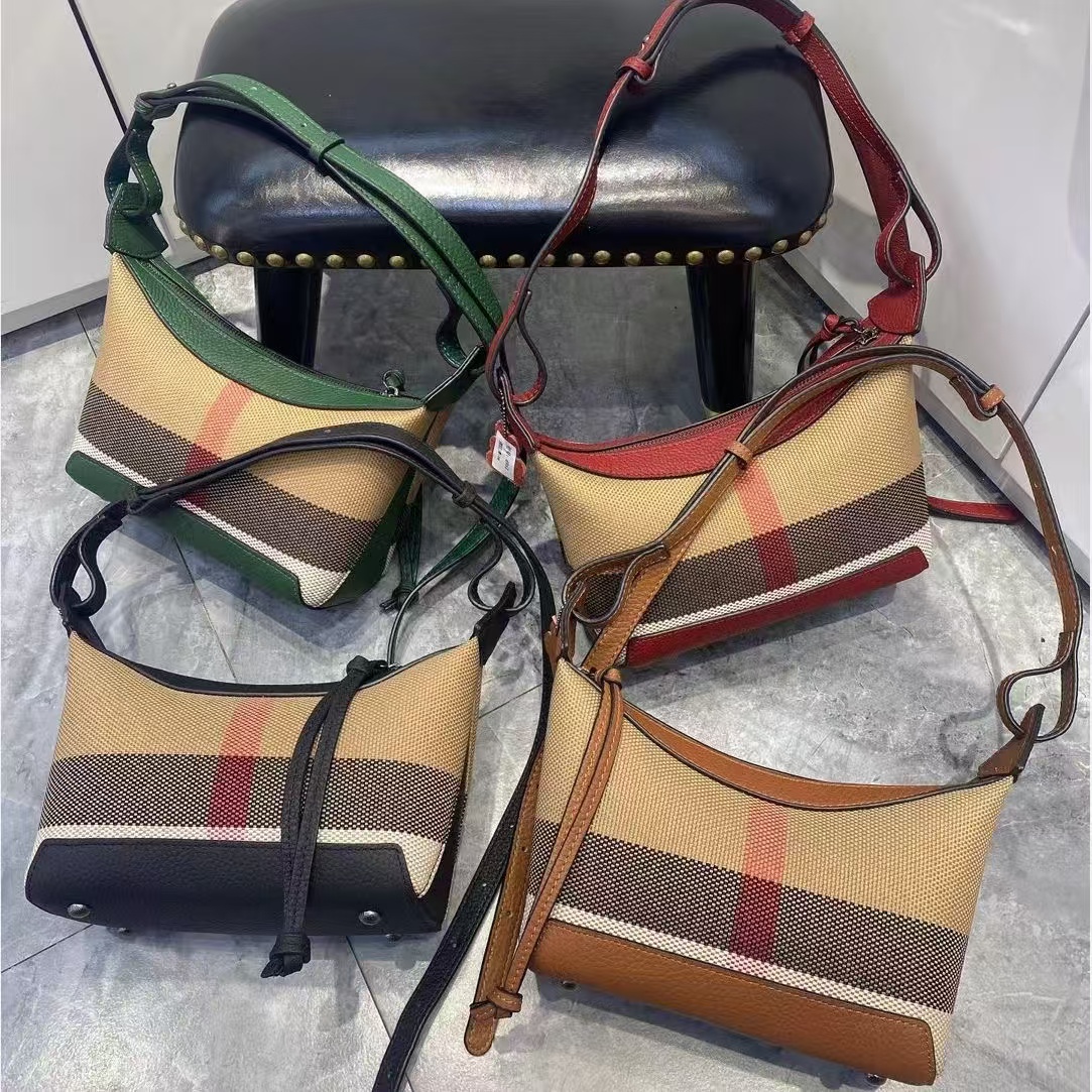 Advanced plaid armpit new designer crescent bag, retro British style shoulder bag