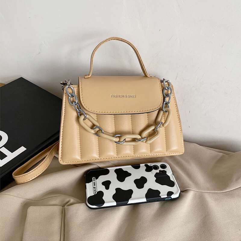 New Chains Shoulder Women Solid Color Crossbody Designer Messenger Handbag and Purse Top-handle Bag feminina