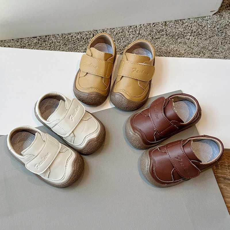 Athletic Outdoor Childrens Closed Toe Toddler Shoes Spring Autumn New Baby Soft-soled Casual Flats Girls Kick-proof Small Leather Boys Footwear C26013