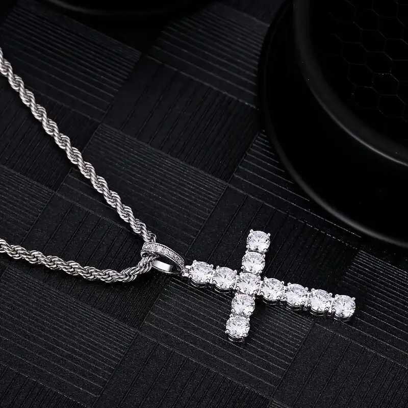 Iced Out Crystal Zircon Cross Pendant Necklace Silver Plated Twisted Chain Necklaces For Men WomenX241122